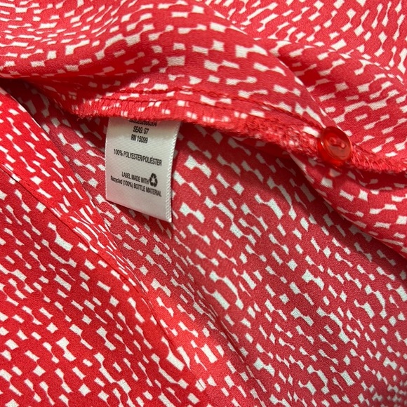 Simply Emma Red and White Relaxed Blouse with Mandarin Collar - Picture 6 of 6